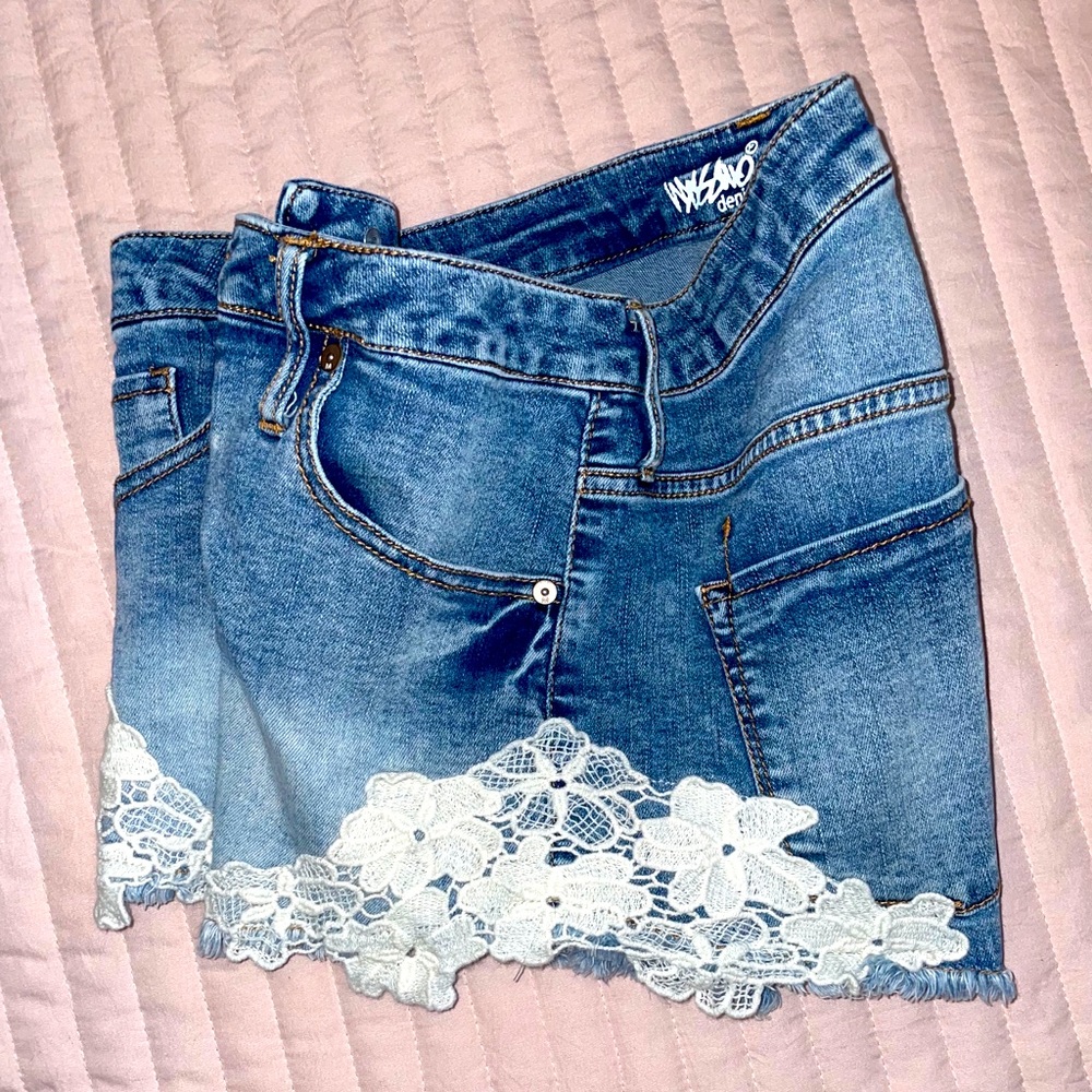 SEXY Lace Detail Mossimo Jean Shorts Sz 10